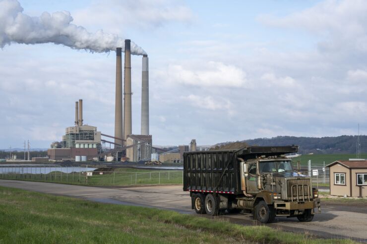 A coal-fired power plant in Conesville, Ohio.