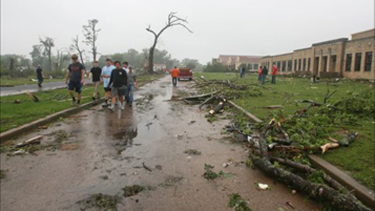 van-texas-tornado-credit-kxan-357.jpg