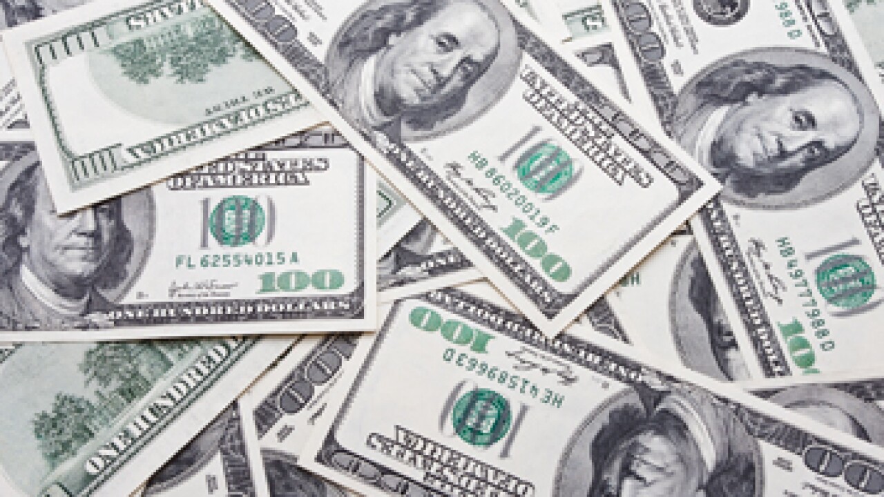 dollars-fotolia.jpg