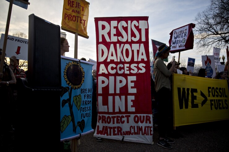 DAPL-protest-bl020817