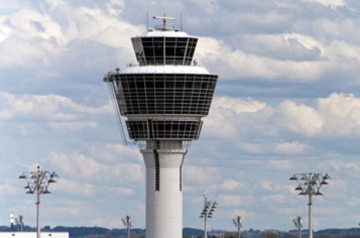 airport-tower-fotolia.jpg