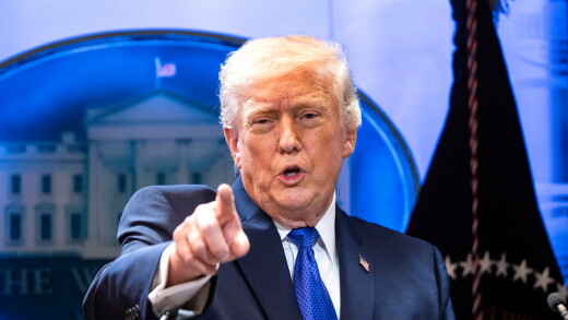 trump-donald-pointing.jpg