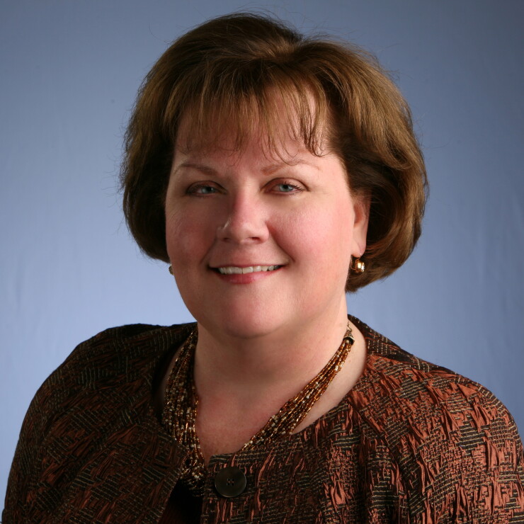 denisegarthheadshot.jpg