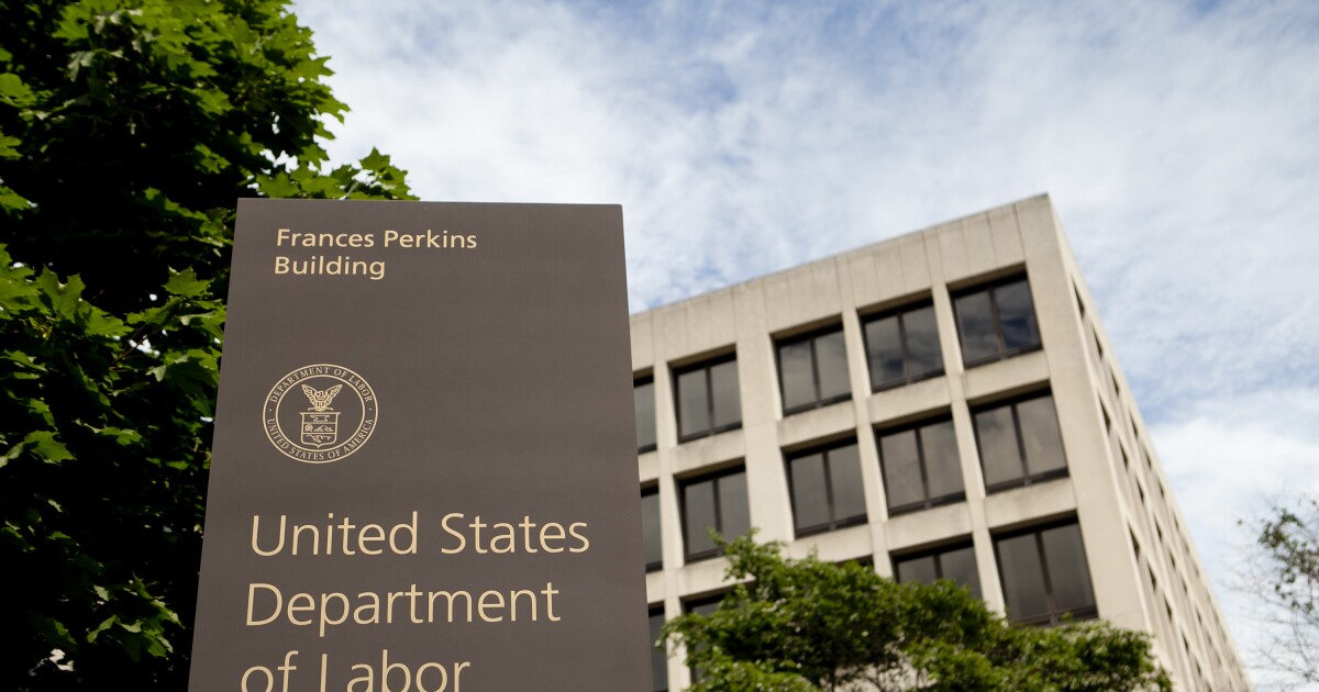 Employers added 187K jobs in July, but lost 400 in accounting Employers added 187K jobs in July, but lost 400 in accounting