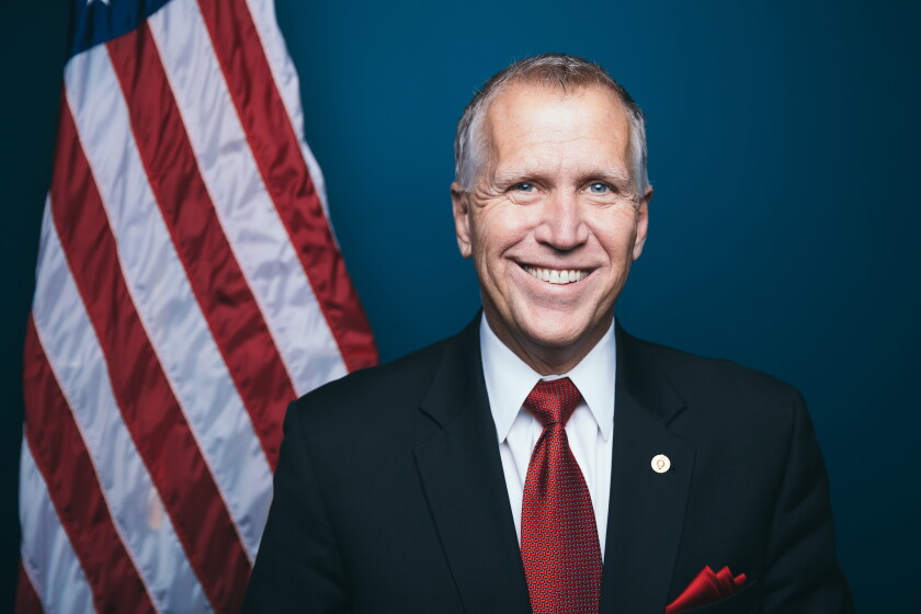 tillis-thom.jpg