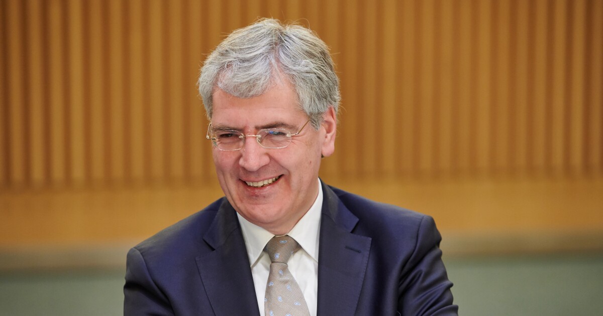 IASB proposes accounting model for interest rate risks IASB proposes accounting model for interest rate risks