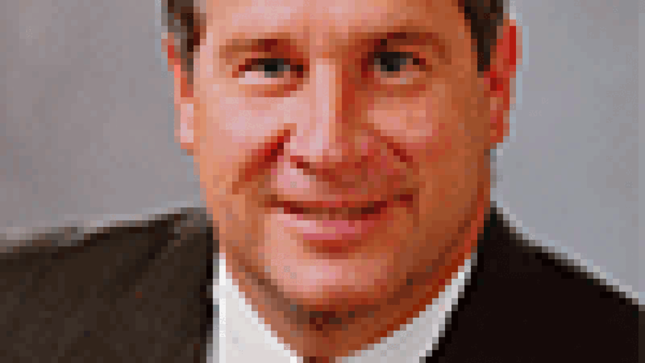 stevevanfleet100x133.gif