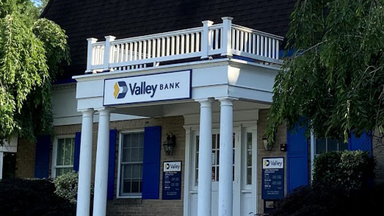 Valley National Bank branch, Lincoln Park, NJ