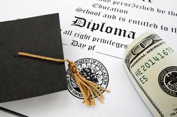 student-loan-fotolia.jpg