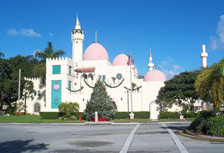 opa-locka-city-hall-credit-creative-commons-357.jpg