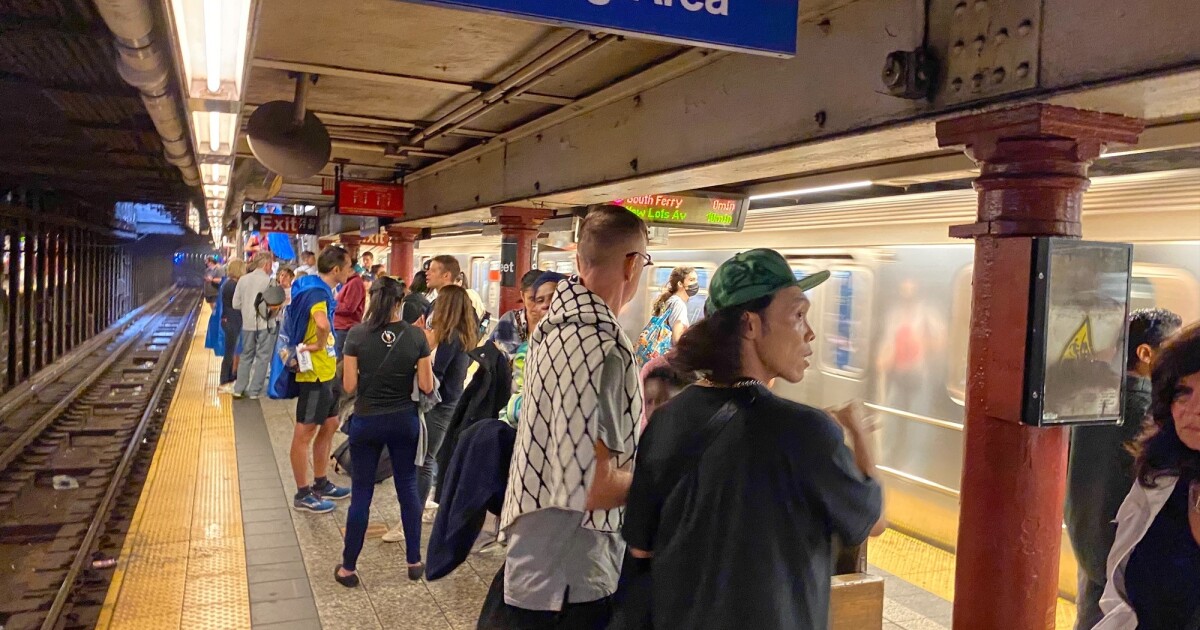 As federal funds dwindle, New York transit stares down deficits As federal funds dwindle, New York transit stares down deficits
