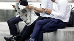 texting-cell-phone-business-bloomberg-022321