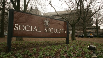 Social-Security-sign-iag-2016