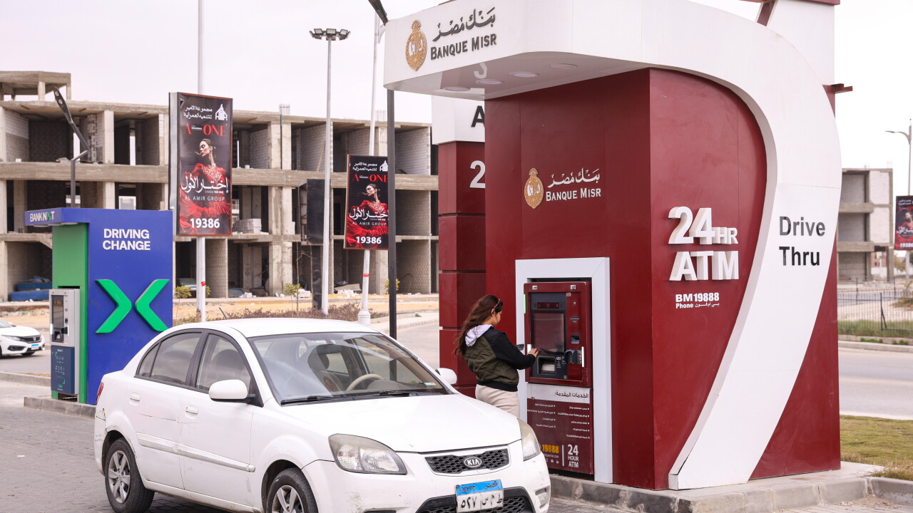 Egyptian Private Sector Growth Rebounds to Best Since Late 2020