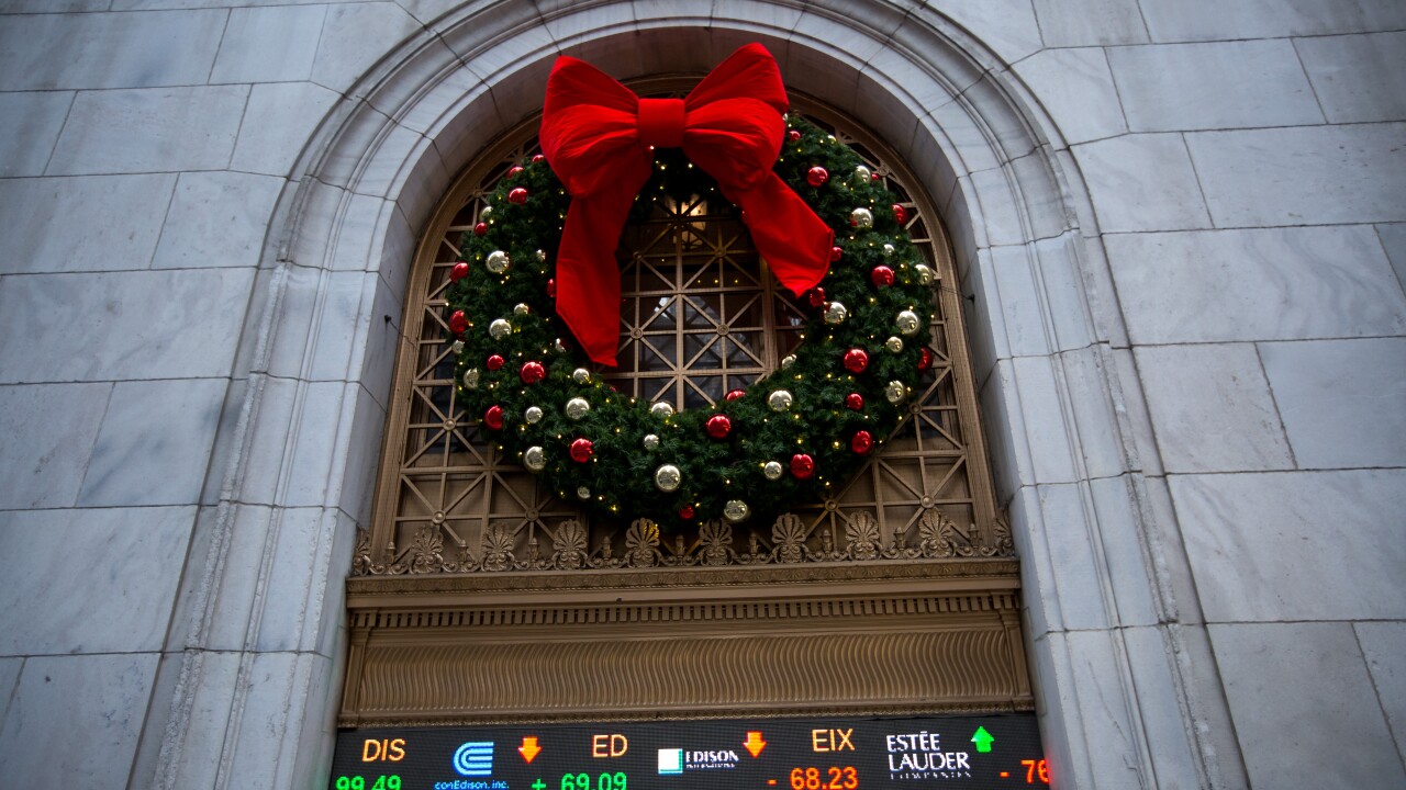 Christmas.Bloomberg.jpg