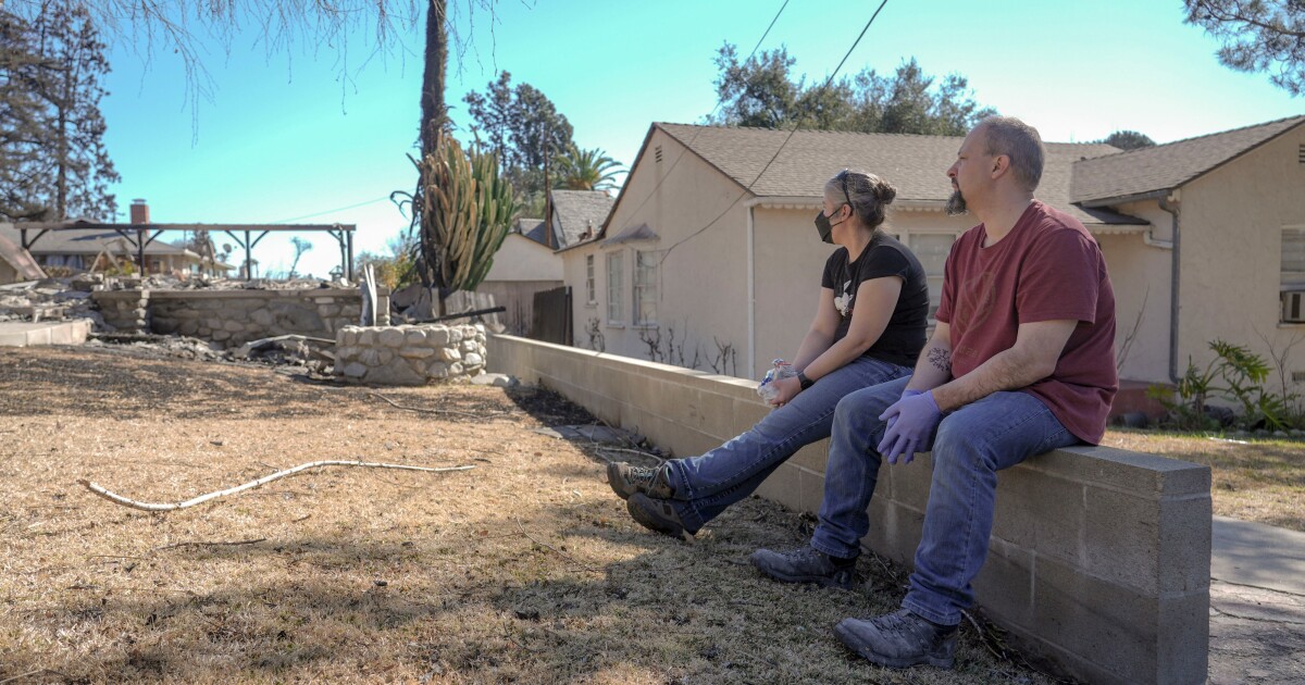 SoCal Edison gets negative outlook from S&P amid wildfires SoCal Edison gets negative outlook from S&P amid wildfires