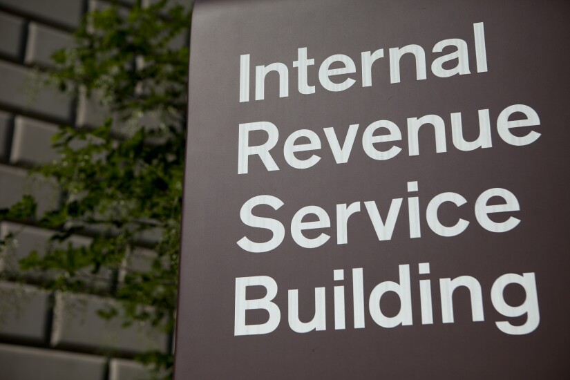 NMN011918-internal_revenue_service_bl.jpg
