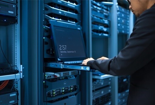 data warehouse analyst.jpg