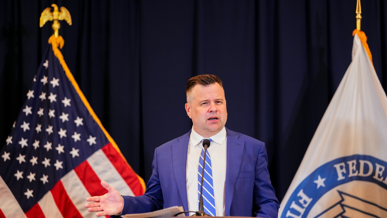 Pulte moves to cut credit score costs