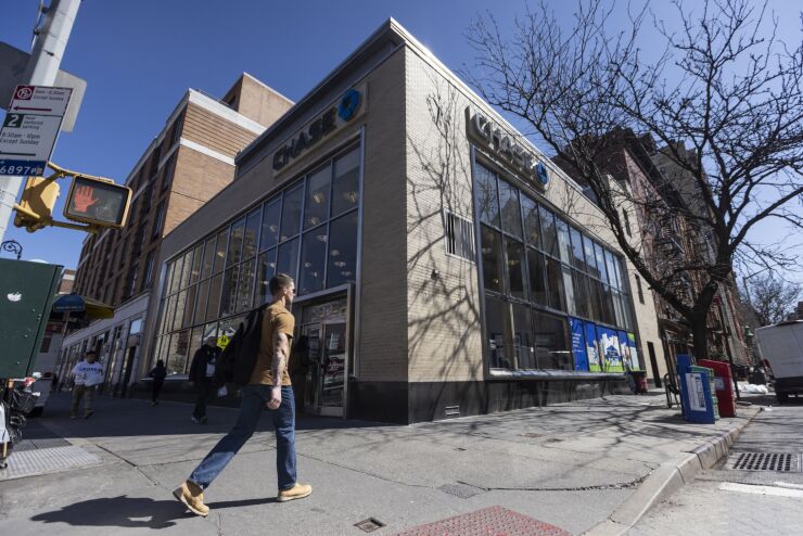 A JPMorgan Chase Bank Branch Ahead Of Earnings