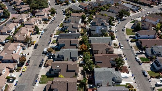 US Mortgage Rate Climbs To 7.16% Matching Highest Since 2001