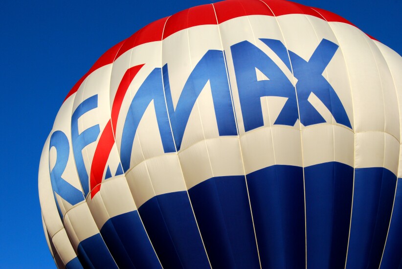 03-remaxballoon.jpg