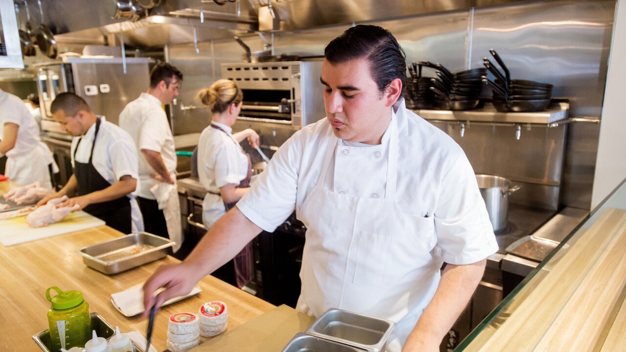 restaurant kitchen workes