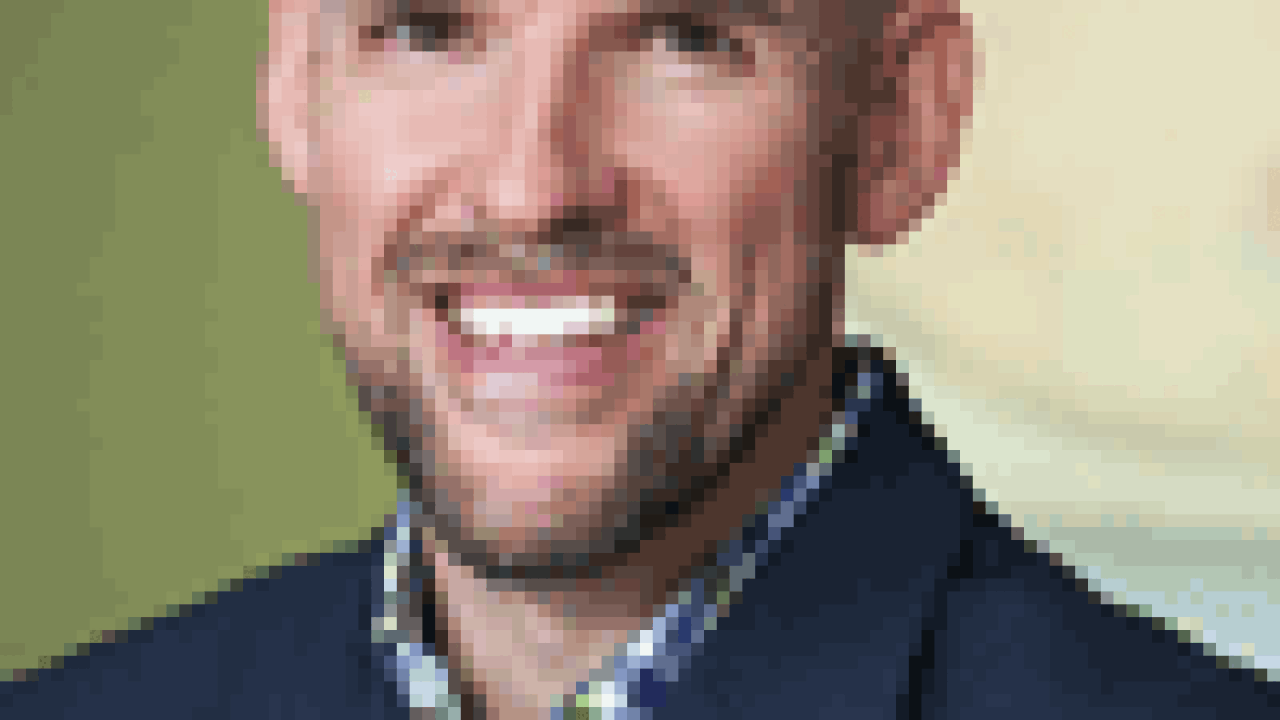 kelly100x133.gif