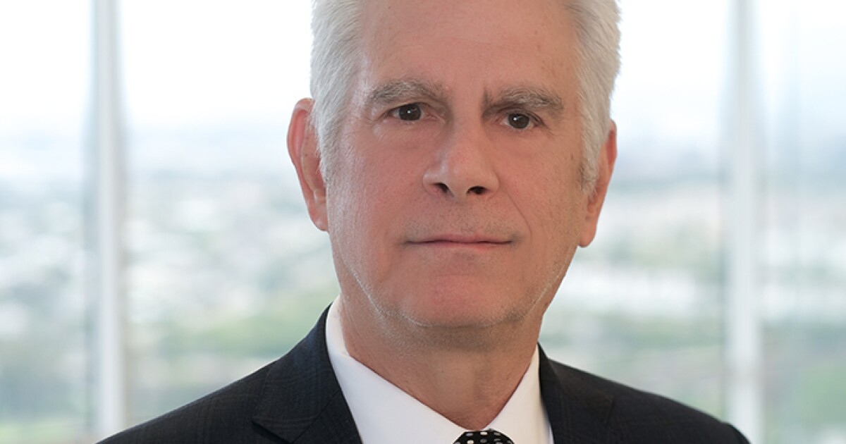 Veteran bond attorney Brian Quint shutters firm, joins Stradling Veteran bond attorney Brian Quint shutters firm, joins Stradling