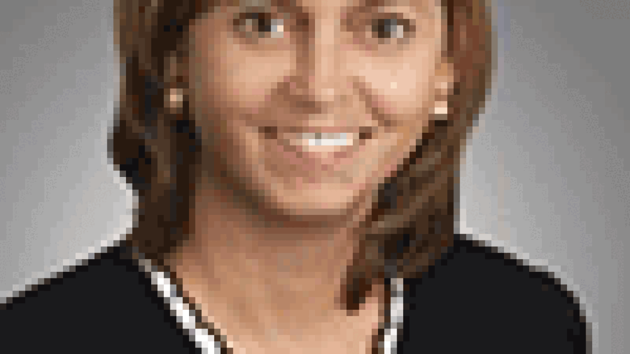 elizabeth-bowes-100.gif