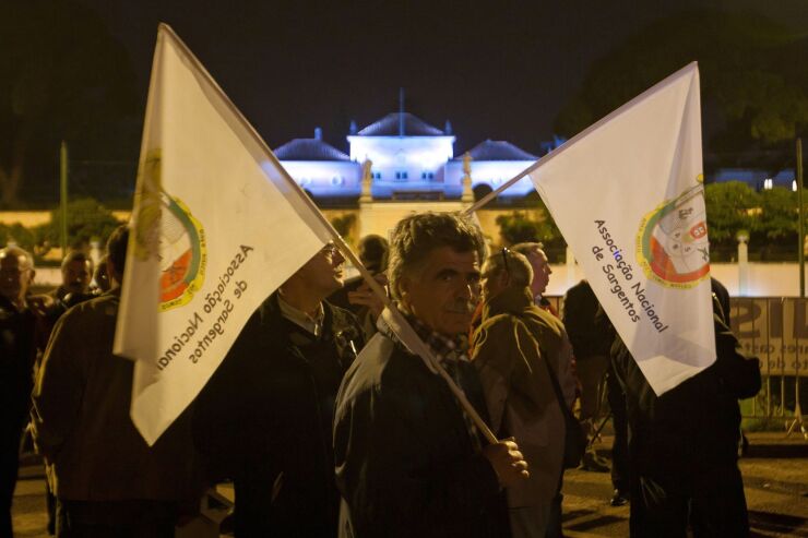 Portuguese police protest austerity in 2011