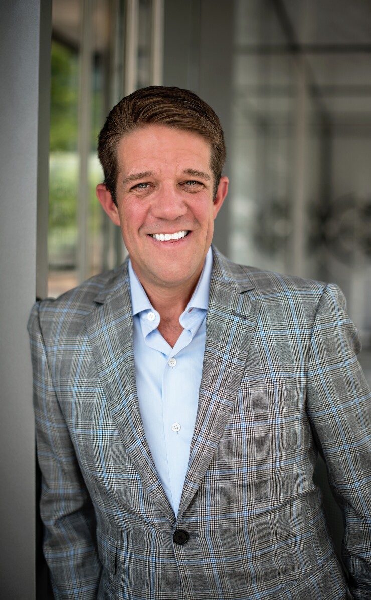 Ben Gordon ex-Merrill Lynch advisor now with Dynasty