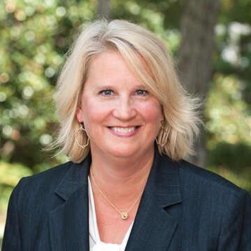 WIL headshots/77997199_sandy_ball.jpg