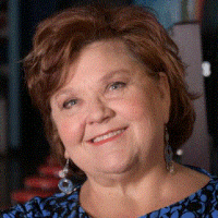 Janell Straach photo.gif