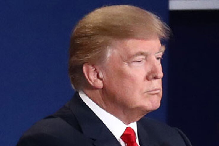 trump-donald-bl101916-365.jpg