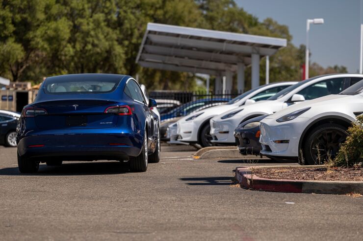 Tesla vehicles outside a store in Rocklin, California, U.S., on Wednesday, July 21, 2021. Tesla Inc. is scheduled to release earnings figures on July 26. Photographer: David Paul Morris/Bloomberg