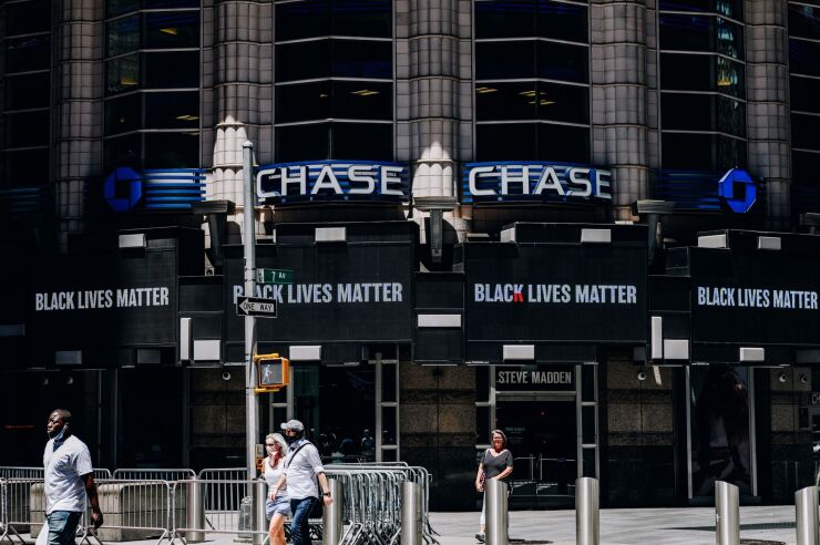 Chase branch, Bloomberg News