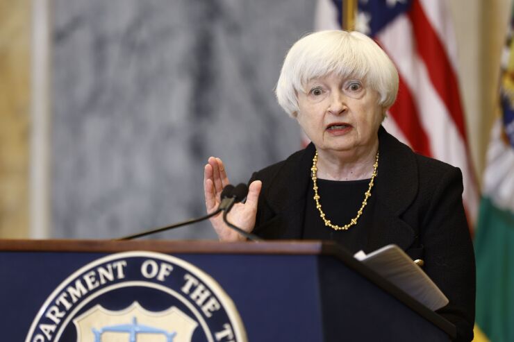 yellen-janet-treasury-lectern.jpg