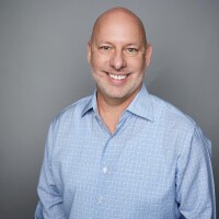 Headshot of Kevin Pierce of VikingCloud.