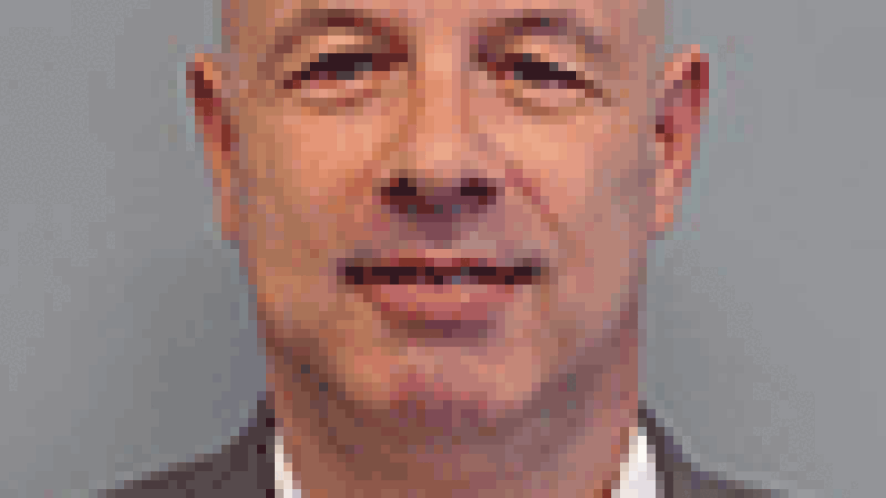 tom-lamagna-100.gif