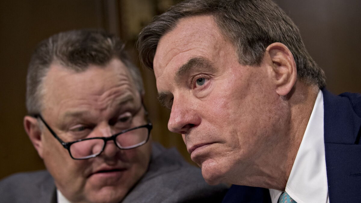 Moderate Democrats appear skeptical of tighter bank regulations - Vimarsana News