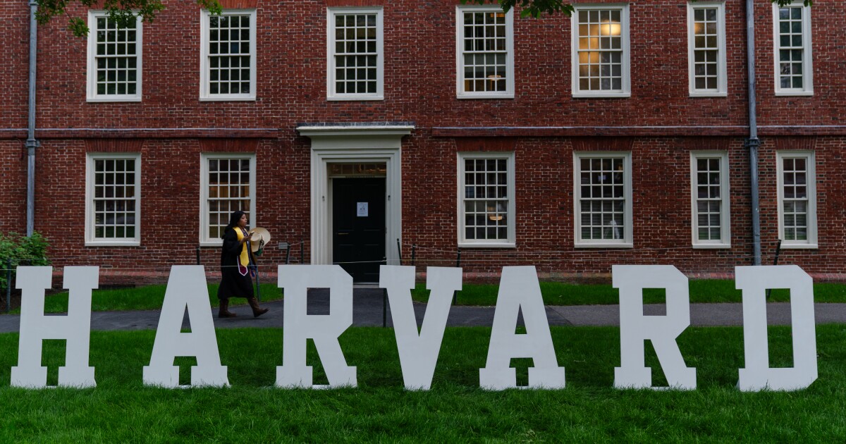 Harvard experiences deficit however endowment, presents develop Harvard experiences deficit however endowment, presents develop