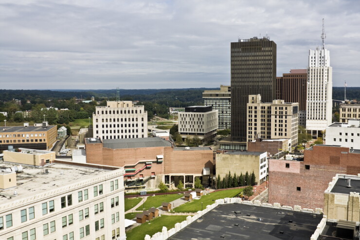 NMN121917-akron.jpg