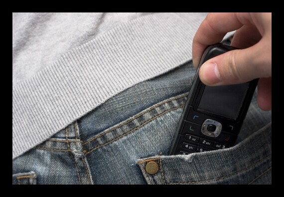 phone-theft-ts82911.jpg