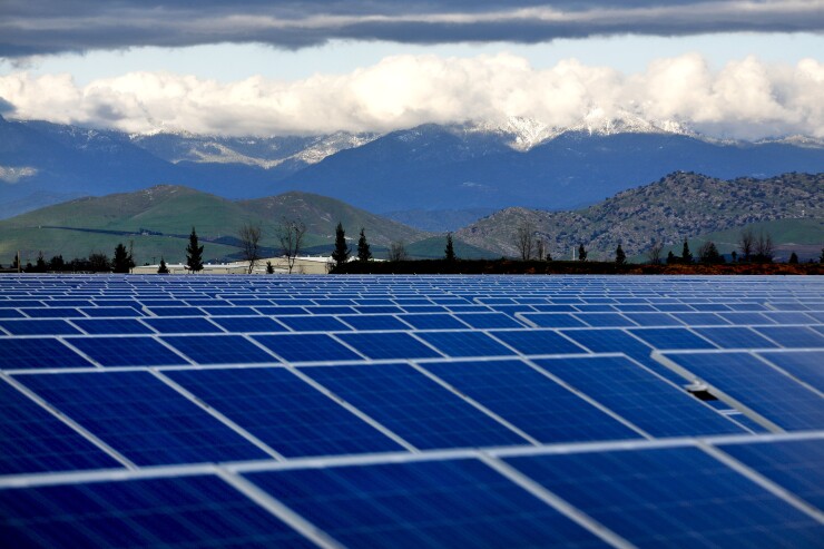 Southern California Edison solar modules in Porterville, California