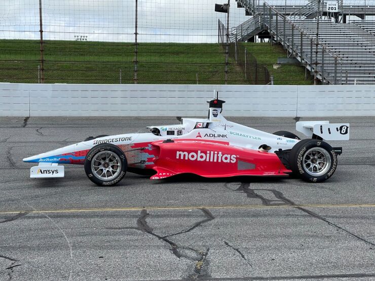 In support of vehicle innovation that reduces risk and makes driving safer, Mobilitas is a principal sponsor of the MIT Driverless Team for the 2021 Indy Autonomous Challenge (credit: MIT Driverless)