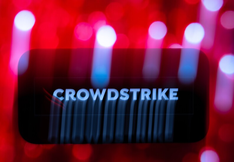 Outages Roil Banks, Airlines, Crowdstrike Shares Plunge