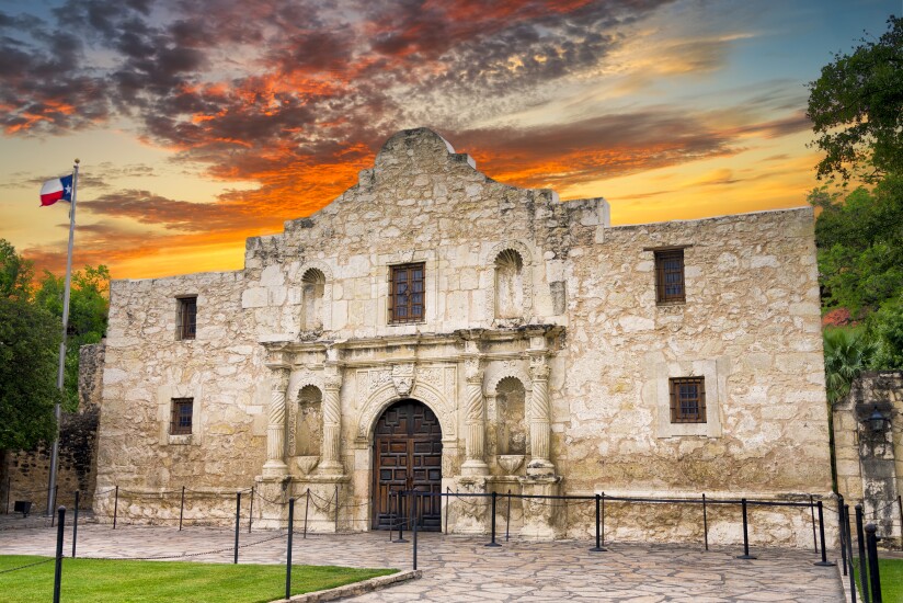 NMN011018-sanantonio.jpg