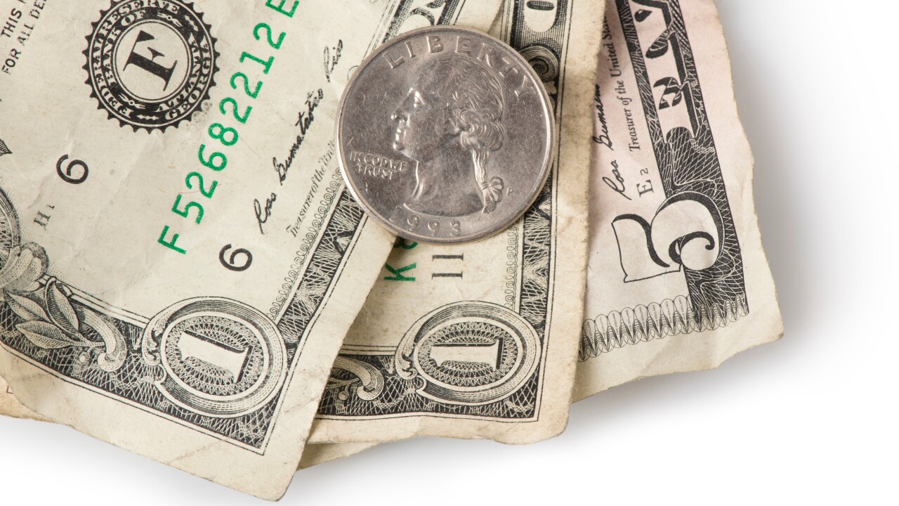 Minimum Wage - Quarter on top