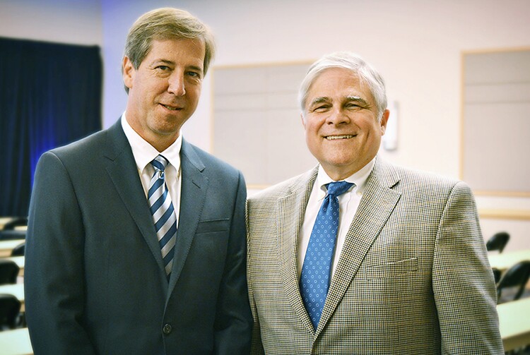 Elliott Davis CEO Rick Davis (l) and Chattanooga market leader Nick Decosimo